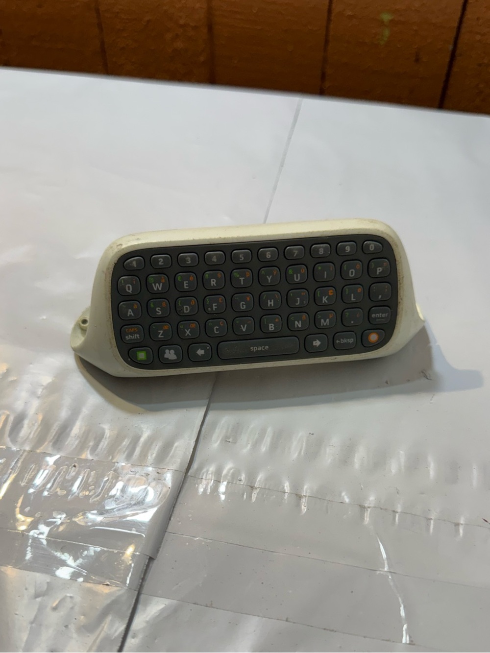 official Microsoft Xbox 360 Chatpad a QWERTY mini-keyboard